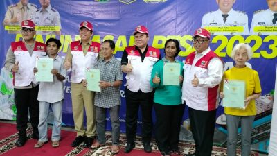 Tuntaskan PTSL 2023, BPN Jakarta Utara  Serahkan 1.228 Sertifikat PTSL ke Warga