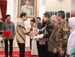 Presiden Jokowi Serahkan 2,5 Juta Sertipikat Serentak se-Indonesia