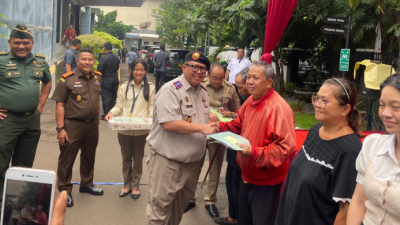 BPN Jakarta Utara Serahkan 1.628 Sertifikat Tanah Gratis kepada Warga