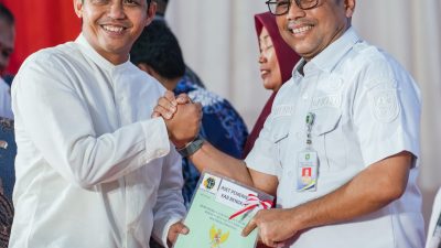 Wamen ATR/BPN Serahkan 616 sertipikat Tanah kepada Masyarakat Bengkalis dan Dumai
