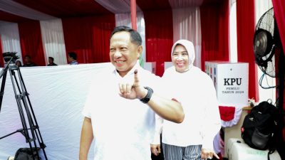 Mendagri Tito Perdana Gunakan Hak Pilih Setelah Pensiun dari Polri