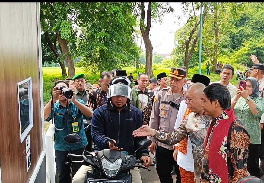 Wamen ATR/BPN Apresiasi Layanan Drive Thru BPN Kabupaten Bekasi, Minta Direplikasi ke Kantah Lain