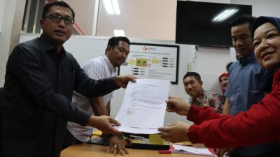 PDI Perjuangan DKI Jakarta Laporkan Dugaan Pencatutan NIK Yang Dilakukan Dharma Pangrekun-Kun Wardana ke Bawaslu DKI Jakarta