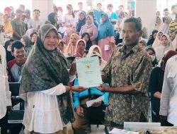 BPN Kabupaten Cirebon Bagikan Sertipikat PTSL PM di Desa Muara