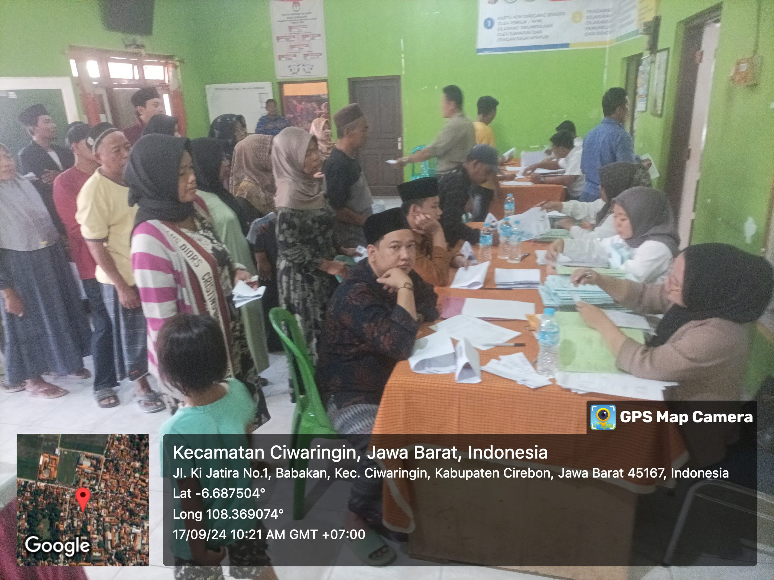 Masyarakat Desa Babakan Senang Sertipikat Tanahnya Dibagikan oleh BPN Kabupaten Cirebon 