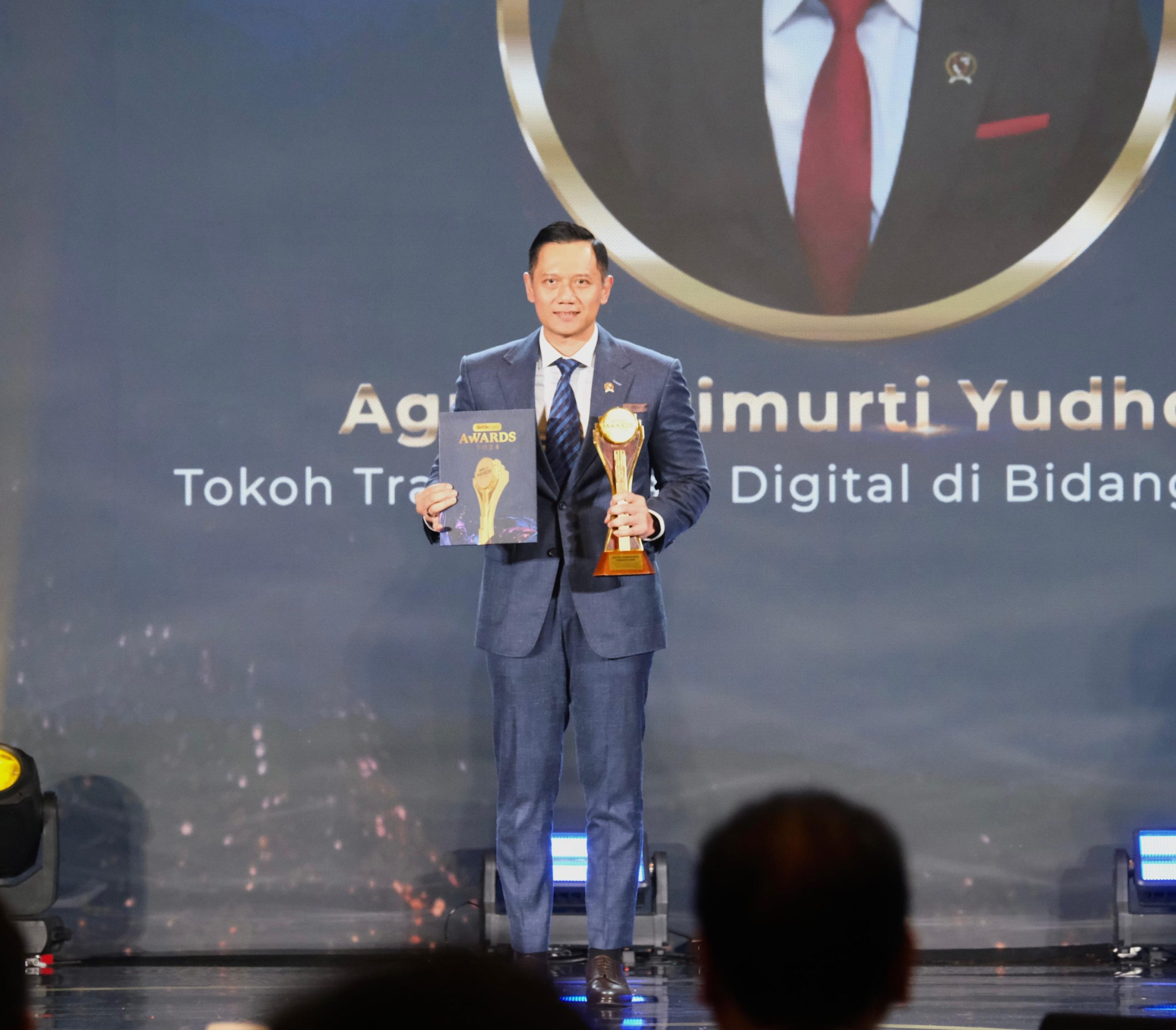 Menteri AHY Dinobatkan sebagai Tokoh Transformasi Digital Bidang Pertanahan