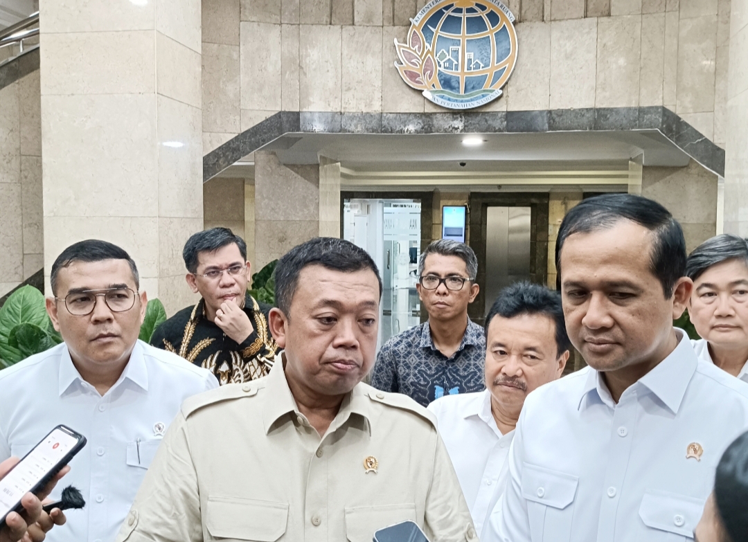 Menteri Nusron Siapkan Lahan Terlantar untuk Program Kementrans